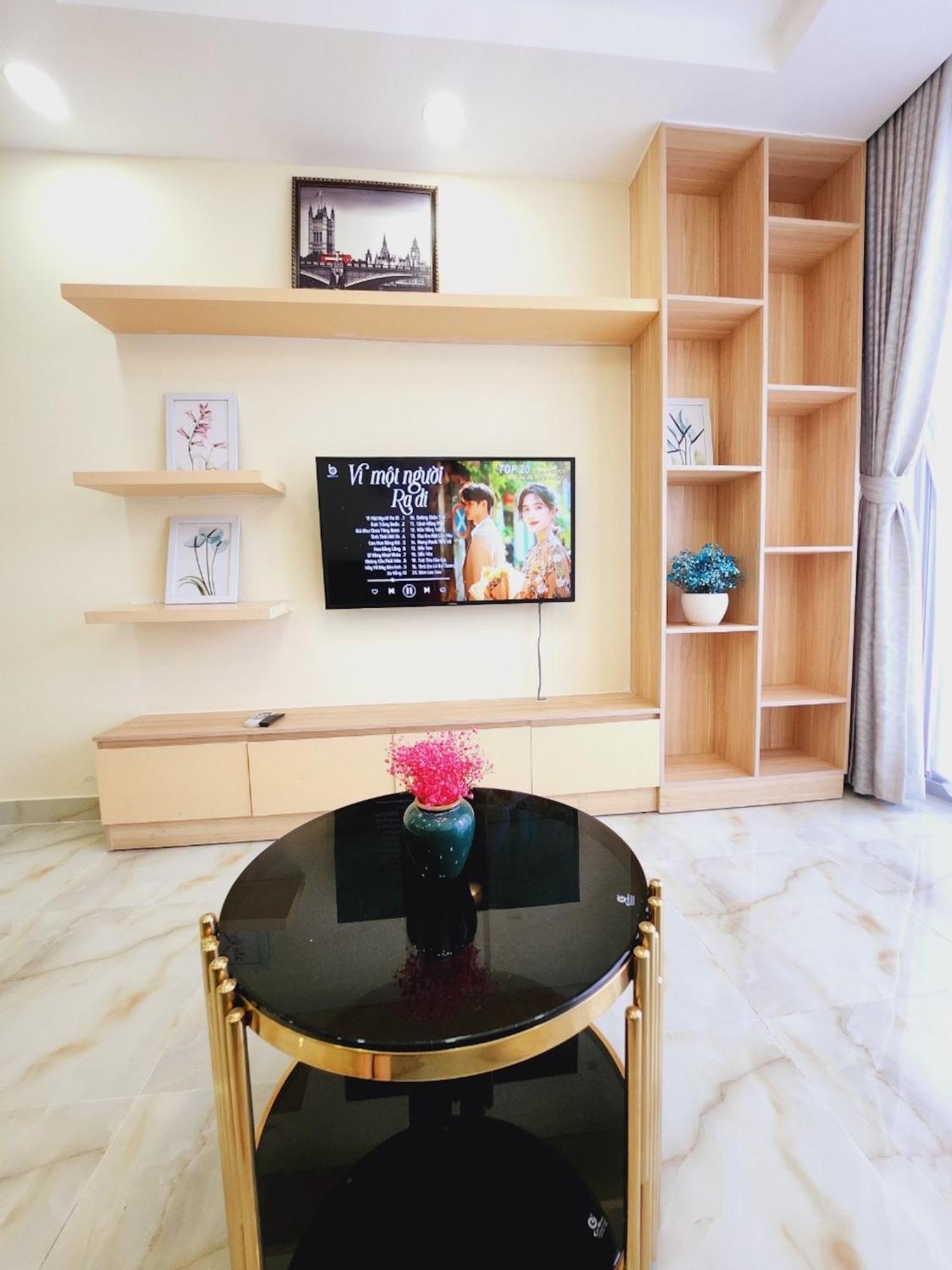 Michael Apartment Scenic Valley Ho Chi Minh City Exterior photo